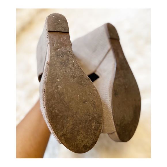 Jeffrey Campbell - Mary Roks Platform Sand… - Picture 7 of 7